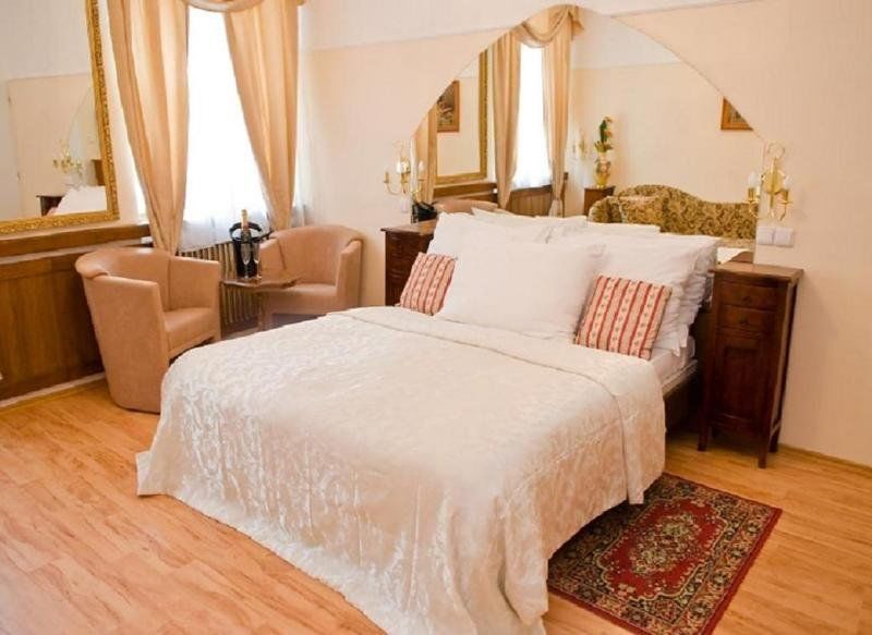 Hotel Donatello Praha Bagian luar foto