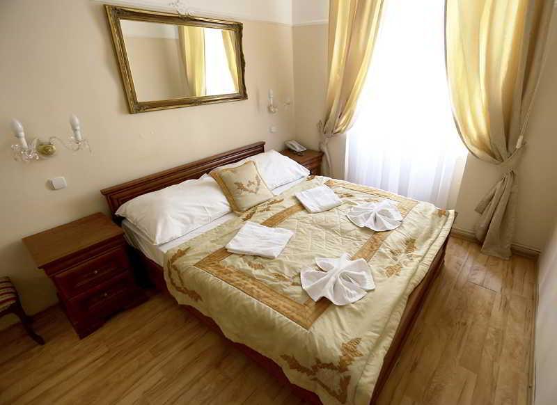 Hotel Donatello Praha Bagian luar foto